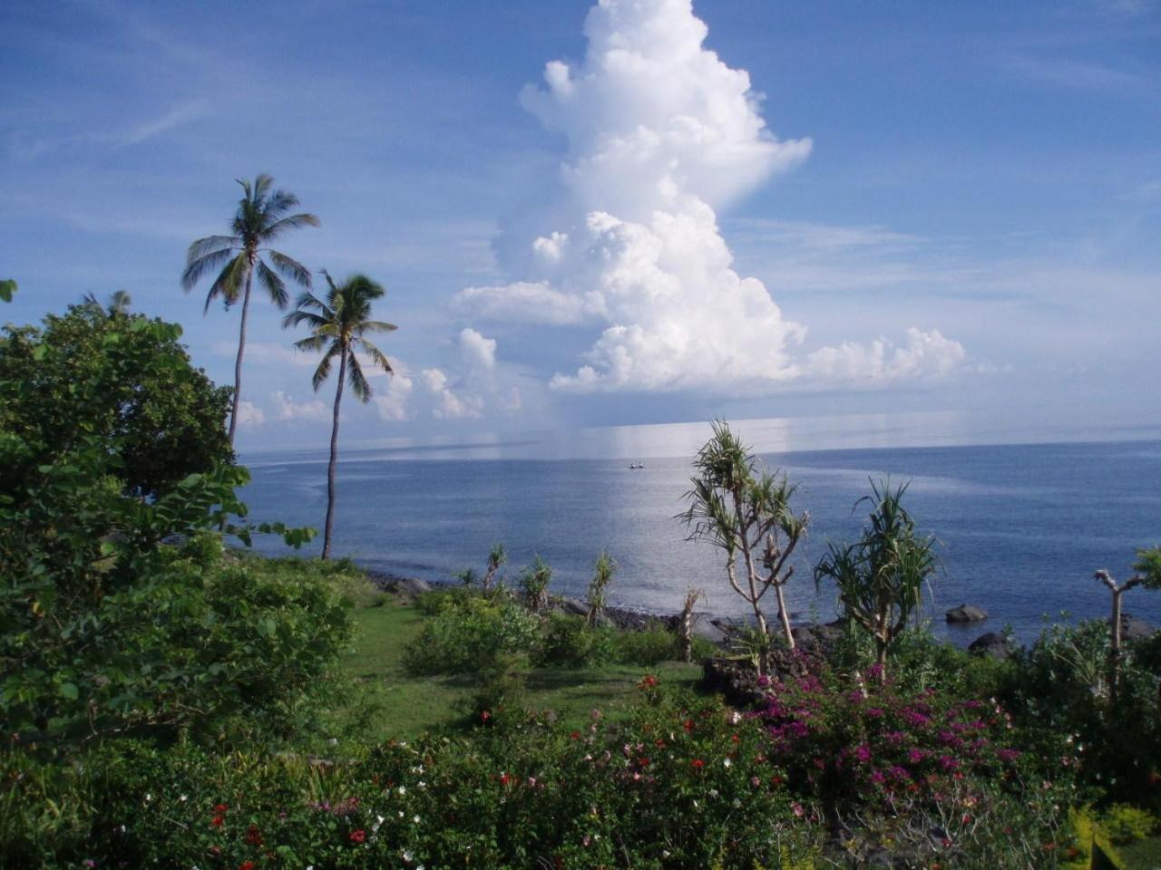 Toyabali Resort, Dive & Relax Tulamben  Exterior photo